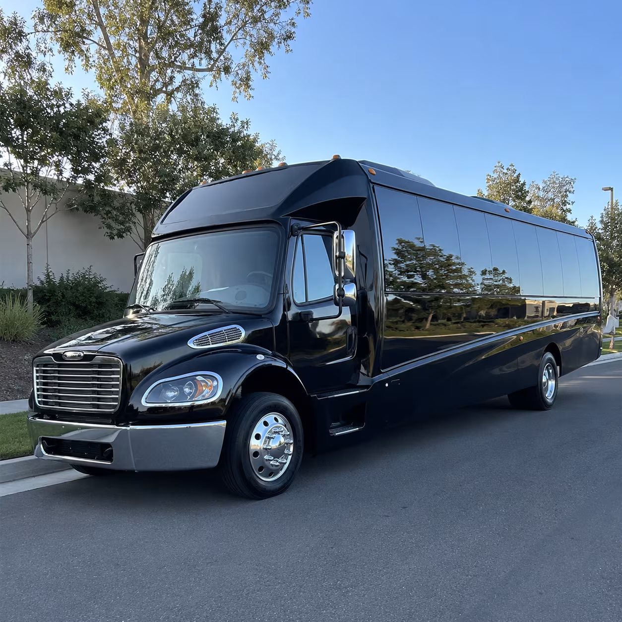 Sioux Falls Wedding Transportation & Shuttle Service